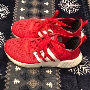 Men’s red & white adidas cloud foam running shoes